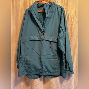 L.L. Bean vintage,teal woman’s jacket. Size 3x. Pockets! Drawstring. 1/4 zipper.